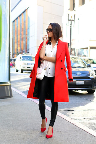 Comment porter un manteau rouge
