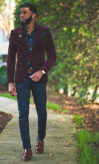 Comment porter un blazer en velours côtelé rouge