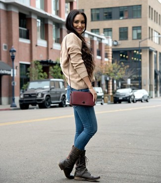 Comment porter un sac bandoulière rouge pour un style chic decontractés
