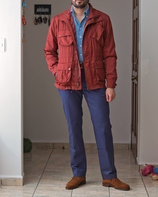 Comment porter une veste style militaire rouge