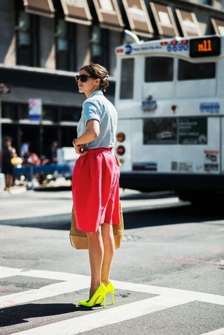 Comment porter une jupe évasée rouge