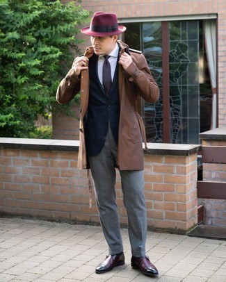 Comment porter un chapeau rouge quand il fait chaud