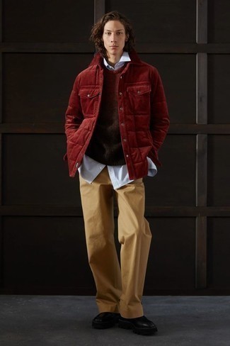 Comment porter une veste rouge à l'adolescence