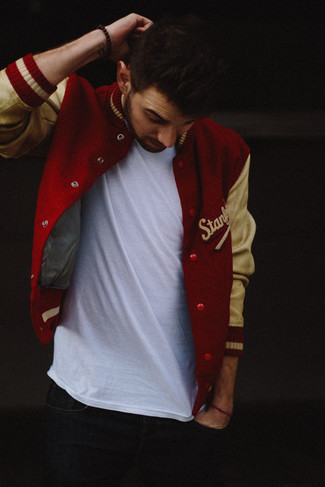 Comment porter une veste rouge