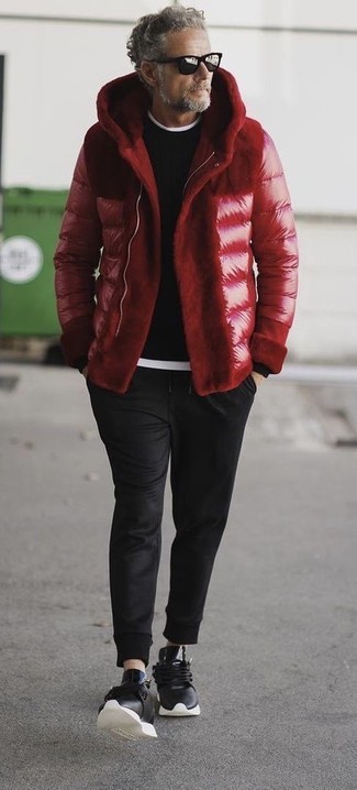 Comment porter une veste rouge quand il fait frais