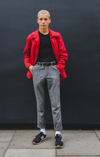 Comment porter une veste rouge à l'adolescence