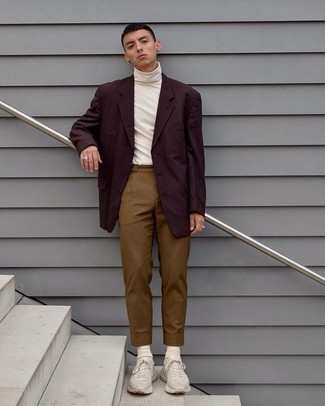 Comment porter une veste rouge à l'adolescence