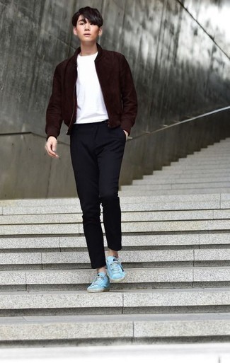 Comment porter une veste rouge à l'adolescence