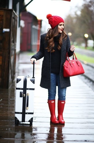 Comment porter un bonnet en tricot rouge