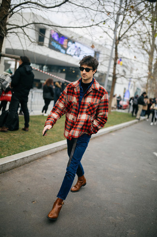 Comment porter une veste-chemise écossaise rouge