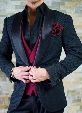 Comment porter une pochette de costume rouge