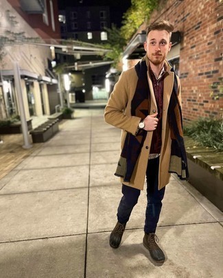 Comment porter une veste matelassée rouge quand il fait froid