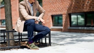 Comment porter des chaussettes rouges pour un style chic decontractés