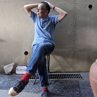 Comment porter des chaussettes rouges quand il fait très chaud