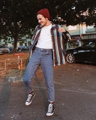 Comment porter des chaussettes rouges à l'adolescence