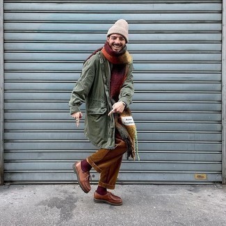 Comment porter des chaussettes rouges pour un style decontractés en hiver