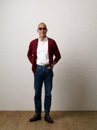 Comment porter un pull rouge quand il fait chaud après 50 ans
