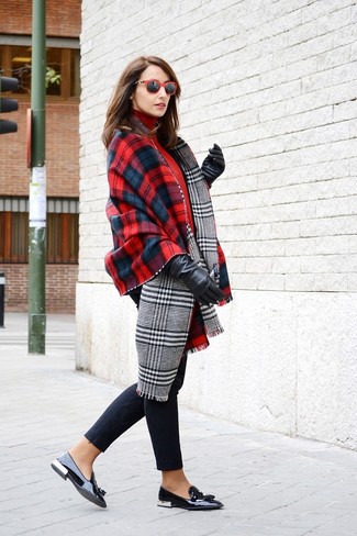 Comment porter un pull à col roulé rouge