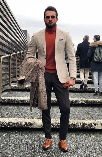 Comment porter un pull à col roulé rouge pour un style chic decontractés