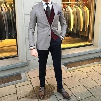 Comment porter une montre rouge pour un style chic decontractés quand il fait chaud