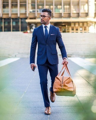 Comment porter une montre rouge pour un style elégantes en été