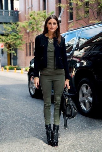 Comment porter une bague pour un style chic decontractés quand il fait frais