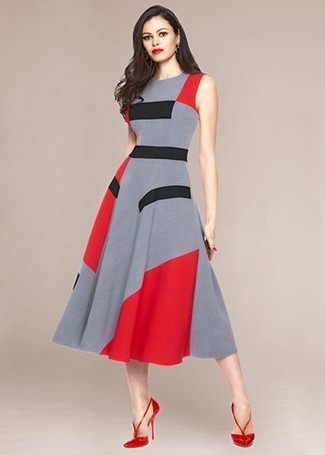 Comment porter des escarpins en daim rouges: Choisis une robe midi géométrique grise pour un look de tous les jours facile à porter. Une paire de escarpins en daim rouges est une option astucieux pour complèter cette tenue.