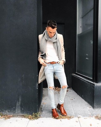 Comment porter une écharpe pour un style decontractés quand il fait froid à 20 ans