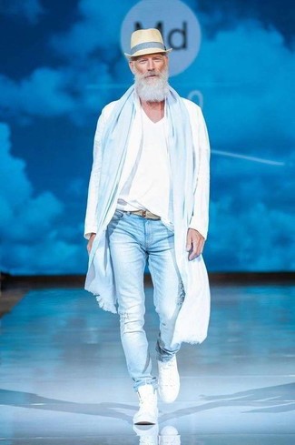 Comment porter une écharpe pour un style relax au printemps