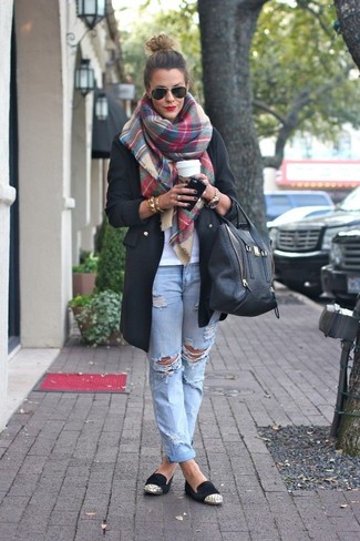 Comment porter une écharpe pour un style decontractés quand il fait froid