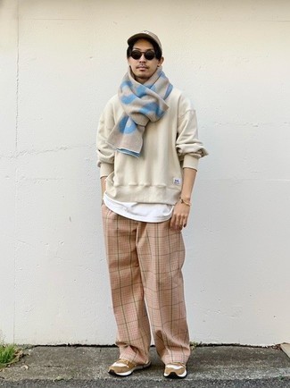 Comment porter une écharpe pour un style relax au printemps
