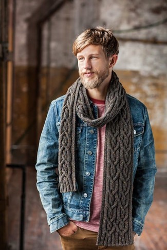 Comment porter une écharpe pour un style decontractés quand il fait chaud