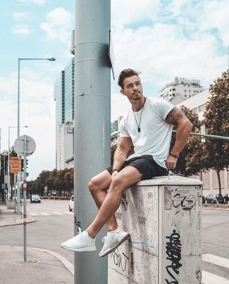 Comment porter un short avec des chaussures de sport