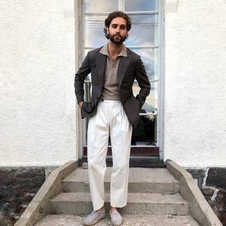 Comment porter des espadrilles argentées pour un style chic decontractés