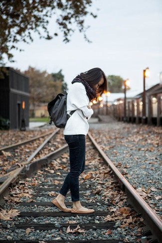 Comment porter un sac à dos en cuir argenté