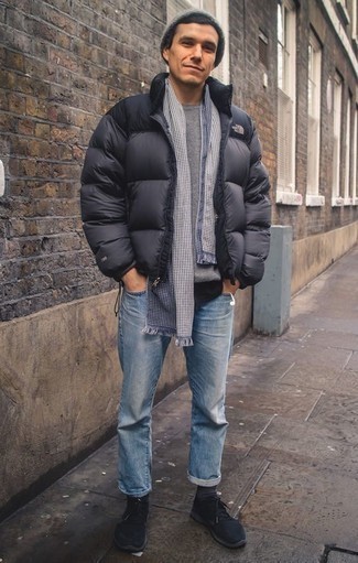 Comment porter une doudoune argentée pour un style decontractés
