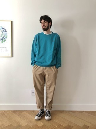 Comment porter des chaussettes argentées pour un style decontractés