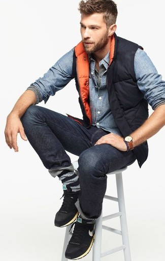 Comment porter des chaussettes argentées pour un style decontractés