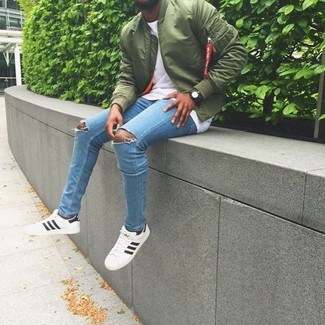 Comment porter un jean skinny pour un style relax