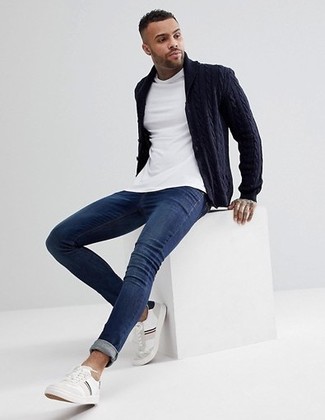 Comment porter un jean skinny à 20 ans