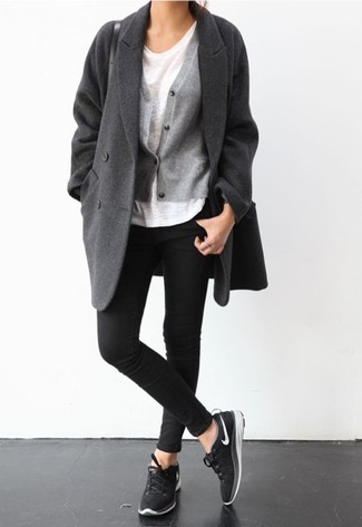 Comment porter des baskets pour un style chic decontractés quand il fait froid