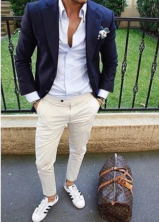 Comment porter des baskets pour un style chic decontractés