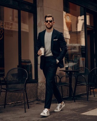 Comment porter des baskets pour un style chic decontractés