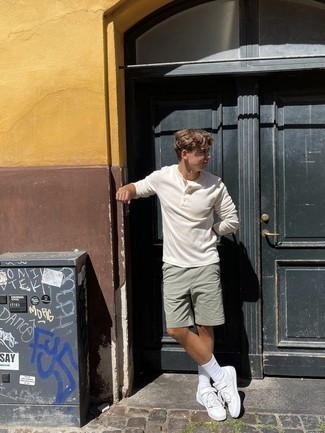 Comment porter des chaussettes quand il fait chaud à l'adolescence
