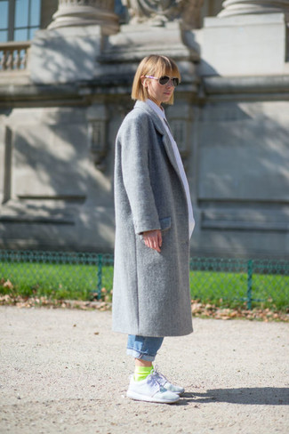Comment porter des chaussettes pour un style relax quand il fait froid