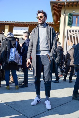 Comment porter des chaussettes pour un style chic decontractés quand il fait froid