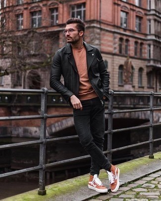 Comment porter des chaussettes pour un style relax quand il fait frais