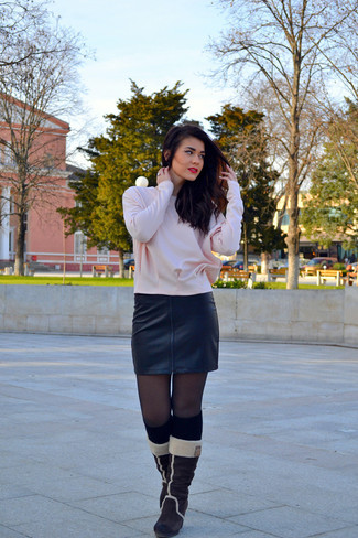 Comment porter des chaussettes avec une jupe