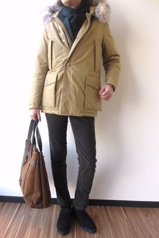 Comment porter un sac en daim pour un style decontractés
