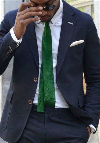 Comment porter un costume pour un style elégantes